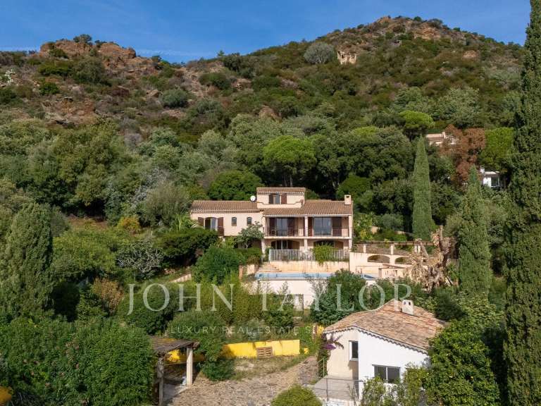 Maison Cavaliere - 5 chambres - 250m²
