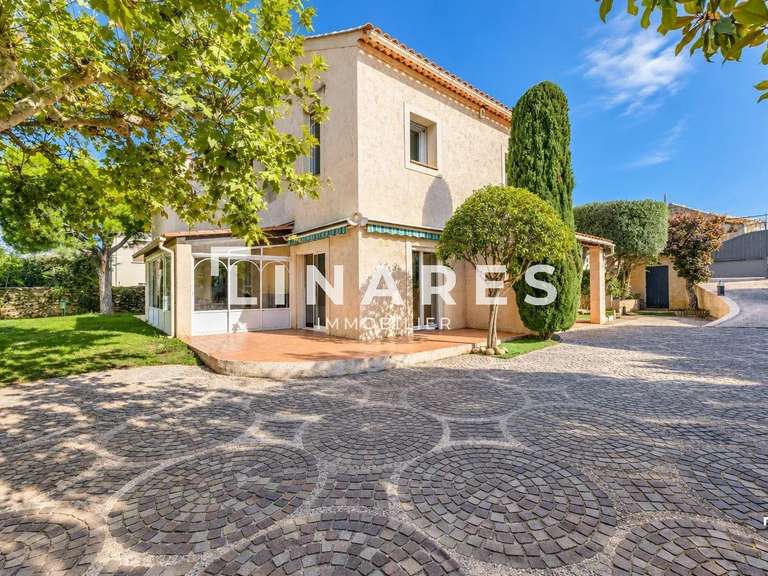 Maison Marseille 12e - 3 chambres - 173m²