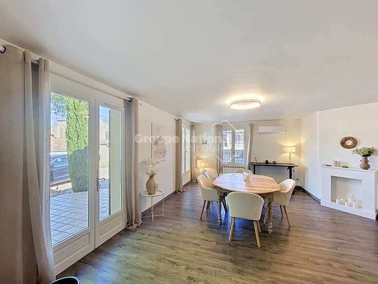 Maison Châteauneuf-du-Pape - 3 chambres - 149m²