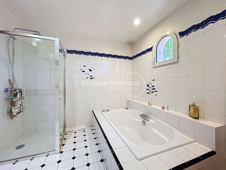Maison Piolenc - 3 chambres - 190m²
