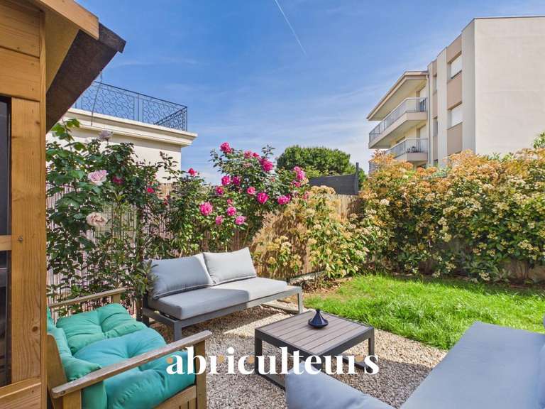 Maison Saint-Laurent-du-Var - 3 chambres - 117m²