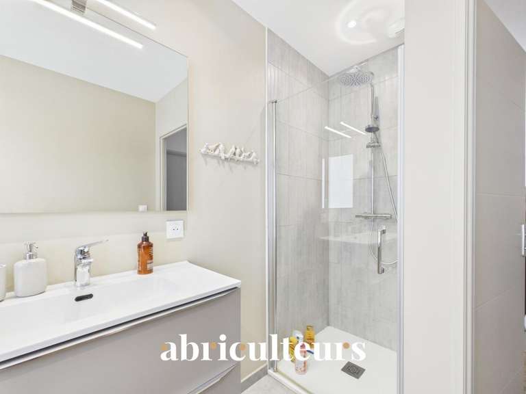Maison Saint-Laurent-du-Var - 3 chambres - 117m²