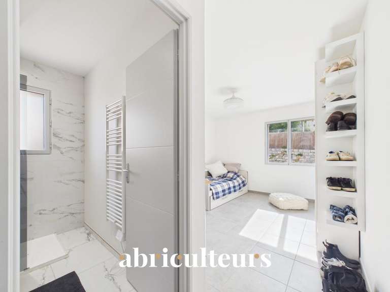 Maison Saint-Laurent-du-Var - 3 chambres - 117m²