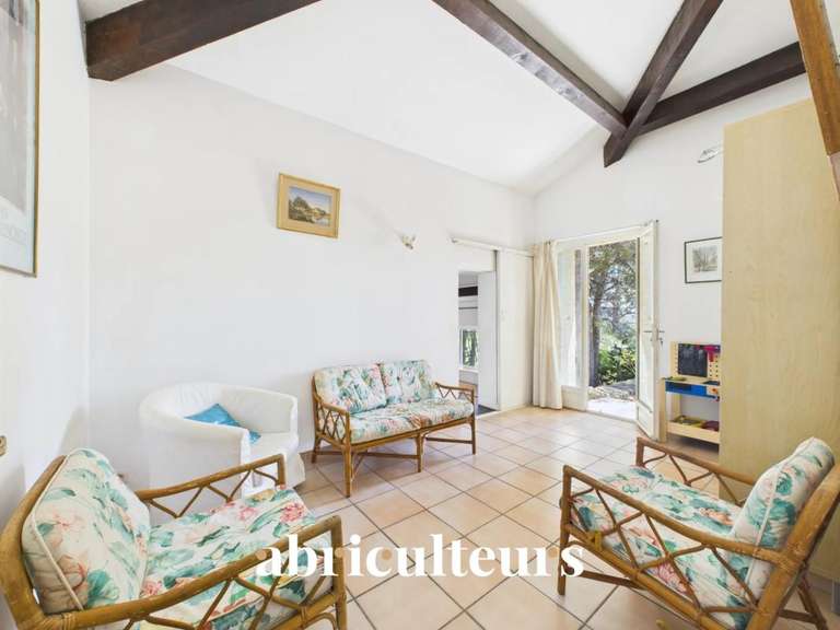 Maison Ventabren - 5 chambres - 256m²