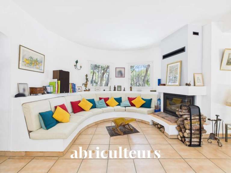 Maison Ventabren - 5 chambres - 256m²