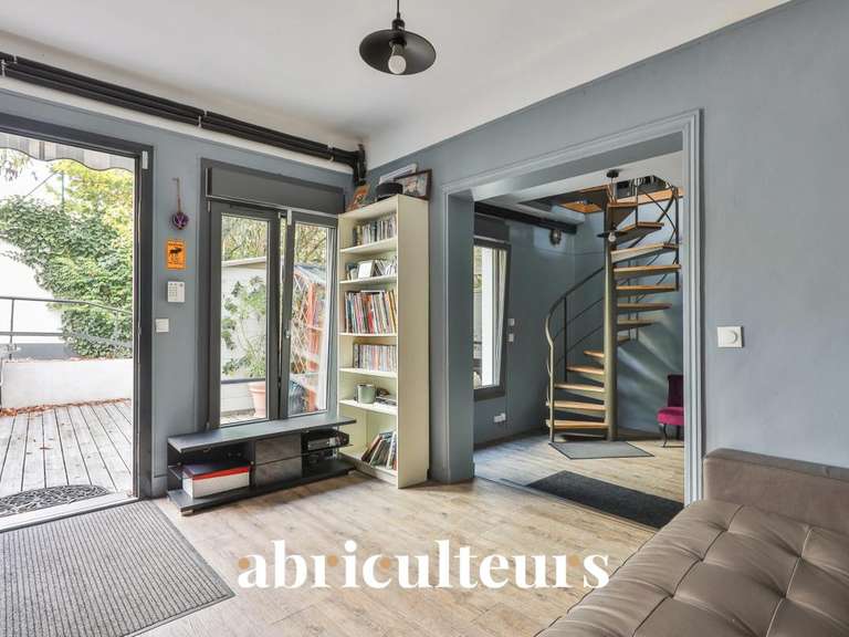 House Issy-les-Moulineaux - 4 bedrooms - 140m²