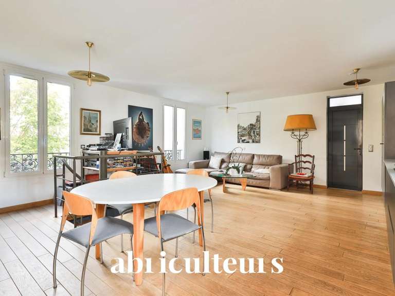 House Issy-les-Moulineaux - 4 bedrooms - 140m²