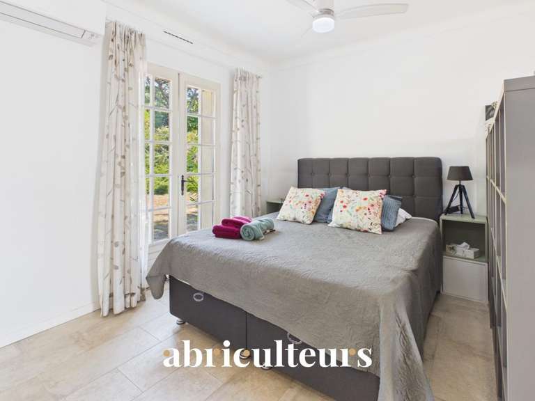 Maison Peymeinade - 8 chambres - 344m²