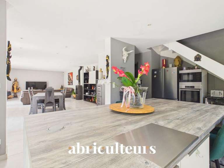 Maison Grans - 3 chambres - 249m²