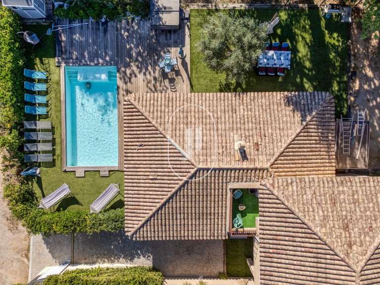 Maison Grimaud - 4 chambres - 128m²