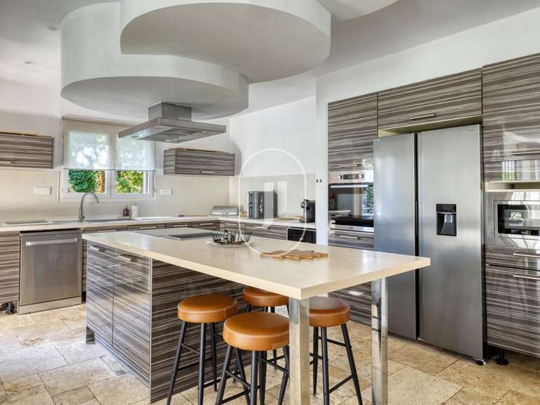 Maison Grimaud - 4 chambres - 128m²
