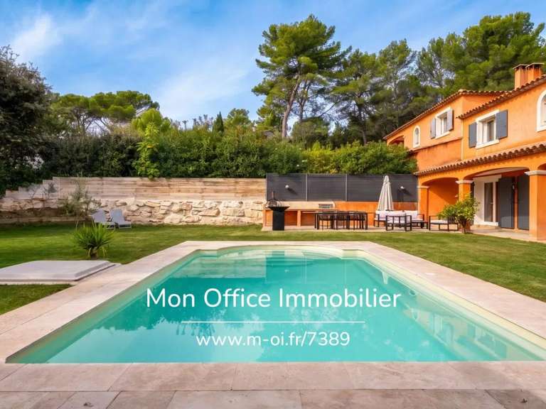 Maison Aix-en-Provence - 4 chambres - 124m²