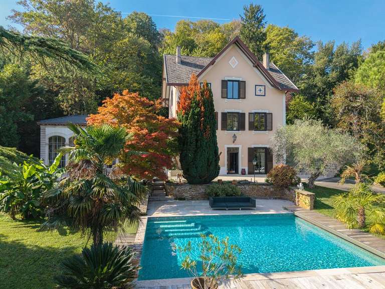 House Collonges-au-Mont-d'Or - 6 bedrooms - 366m²