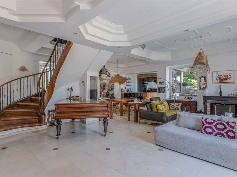 House Collonges-au-Mont-d'Or - 6 bedrooms - 366m²