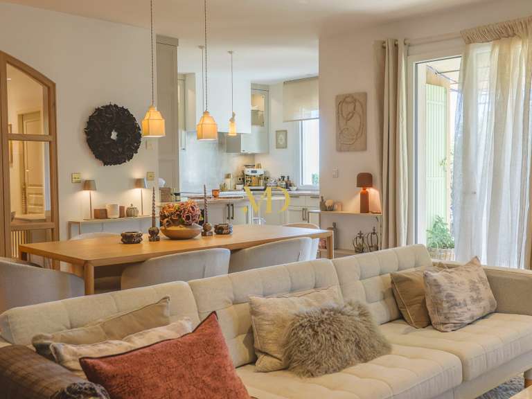 Maison Saint-Saturnin-lès-Apt - 4 chambres - 118m²
