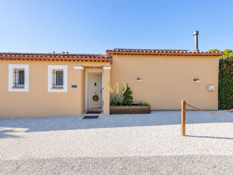 Maison Saint-Saturnin-lès-Apt - 4 chambres - 118m²