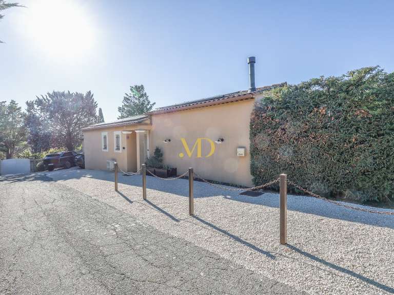 Maison Saint-Saturnin-lès-Apt - 4 chambres - 118m²