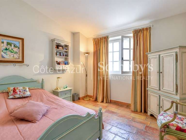 Maison Châteauneuf-Grasse - 9 chambres - 370m²