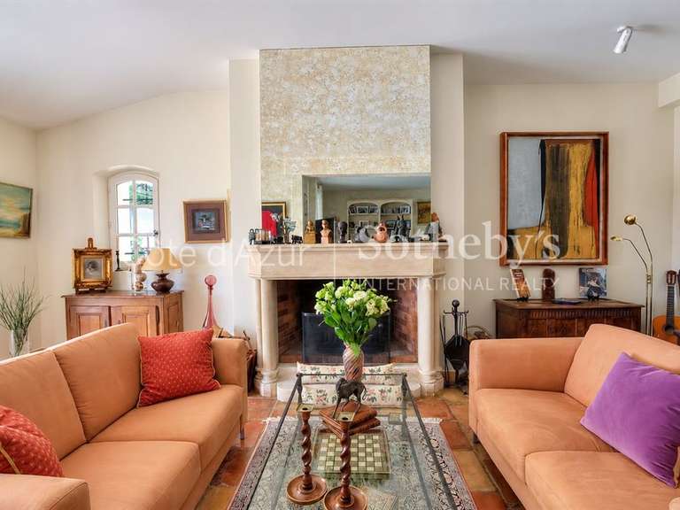 Maison Châteauneuf-Grasse - 9 chambres - 370m²