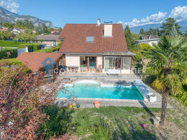 House Saint-Ismier - 5 bedrooms