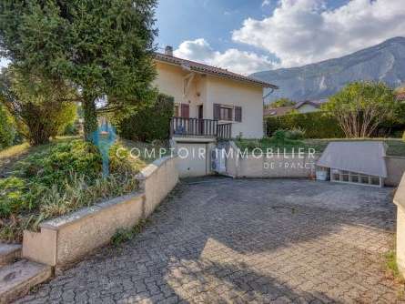 House Saint-Ismier - 5 bedrooms