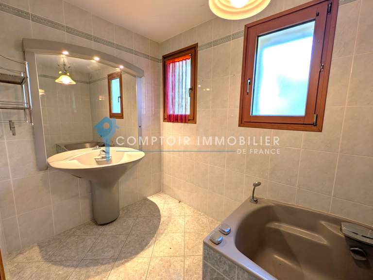 Maison Lanas - 5 chambres - 262m²