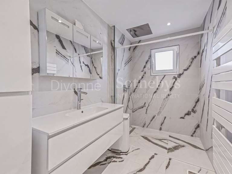 Maison Moëns - 5 chambres - 323m²