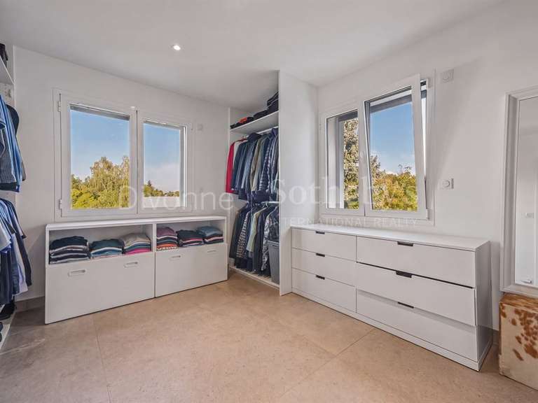 Maison Moëns - 5 chambres - 323m²