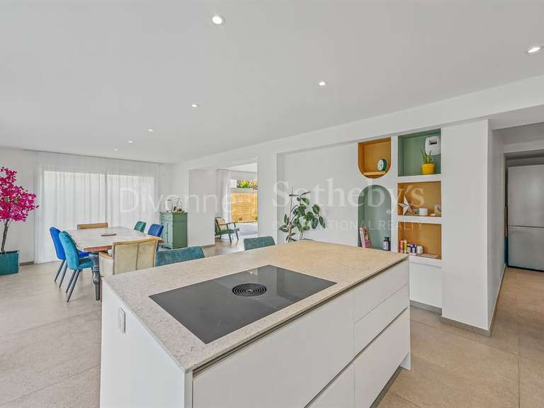 Maison Moëns - 5 chambres - 323m²
