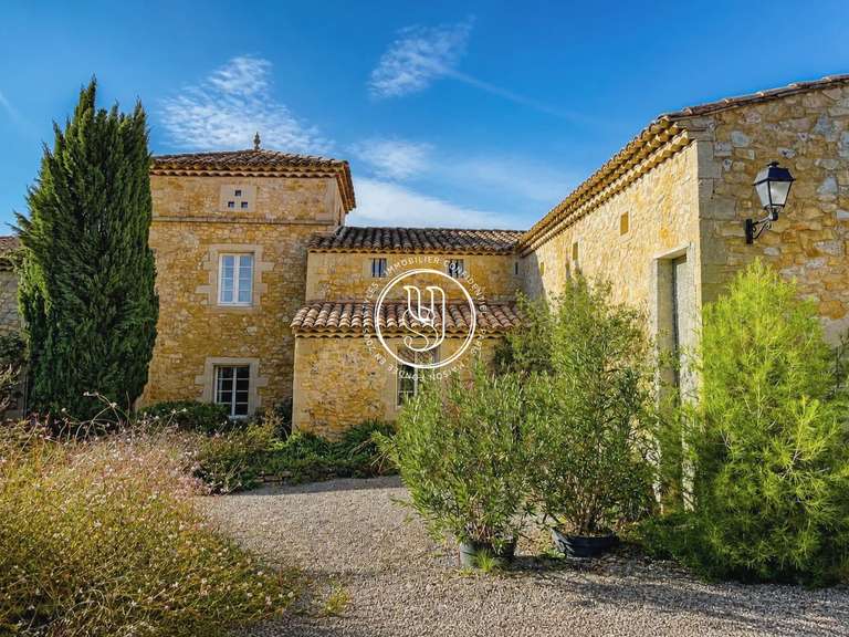 Maison Uzès - 9 chambres - 397m²