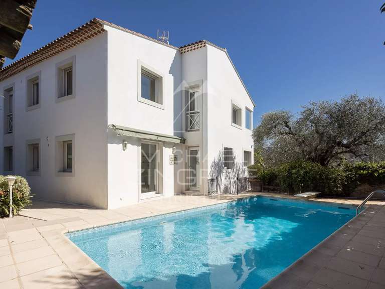 Maison Le Cannet - 4 chambres - 176m²