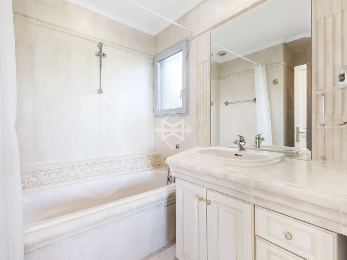 Maison Biot