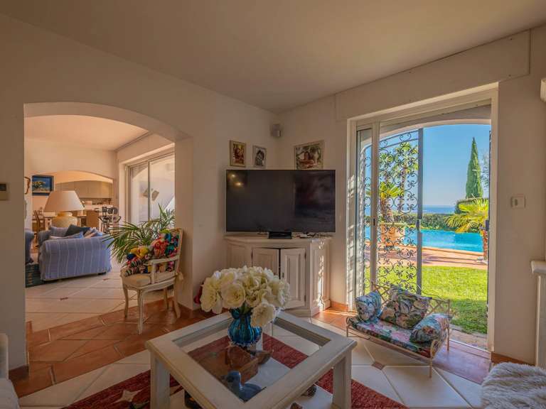 Maison Sainte-Maxime - 5 chambres - 244m²