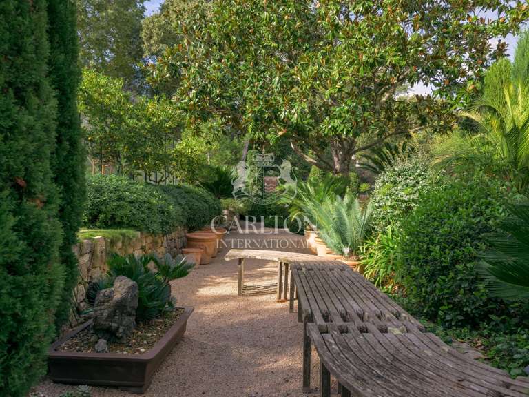 Maison Grasse - 5 chambres - 229m²