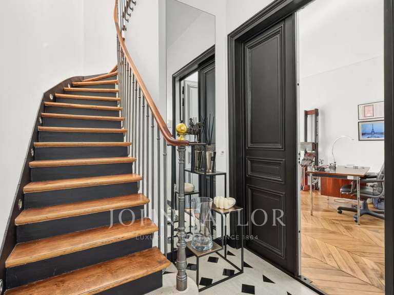 Maison Paris 16e - 4 chambres - 224m²