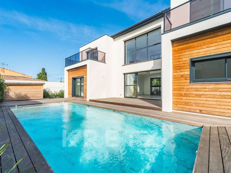 Maison Le cap-d-agde - 4 chambres - 193m²