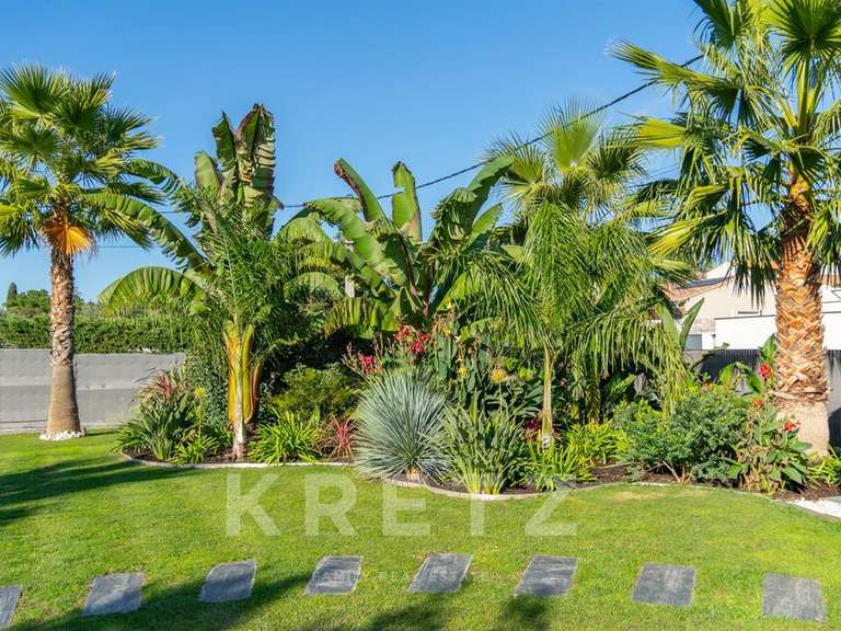 House Nîmes - 4 bedrooms - 180m²