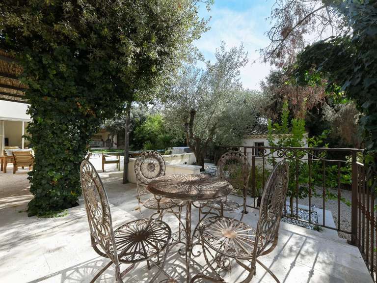 Maison Uzès - 4 chambres - 226m²