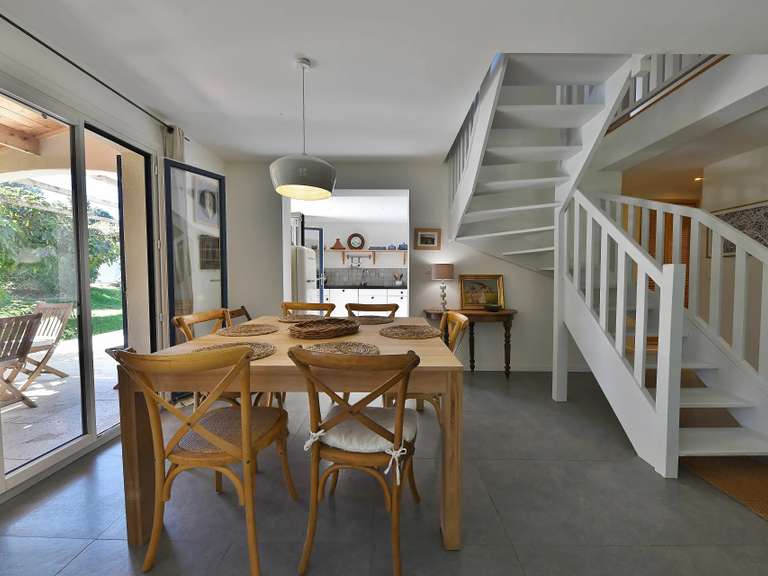 Maison Uzès - 3 chambres - 166m²