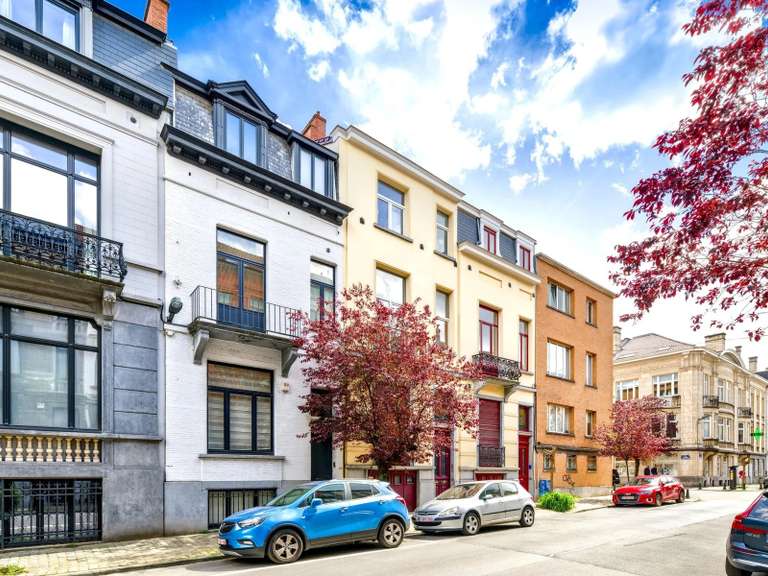 Maison Ixelles - 4 chambres - 241m²