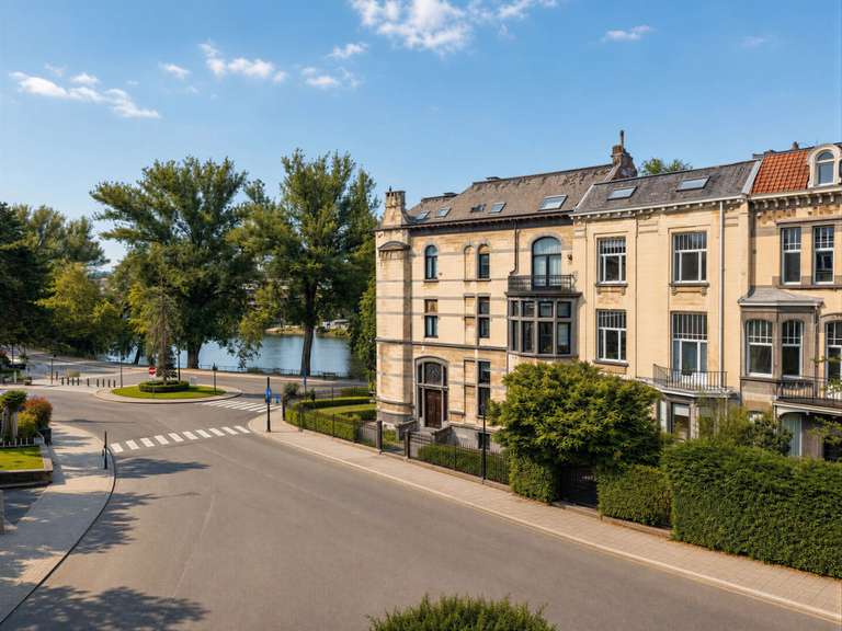 Maison Ixelles - 6 chambres - 430m²