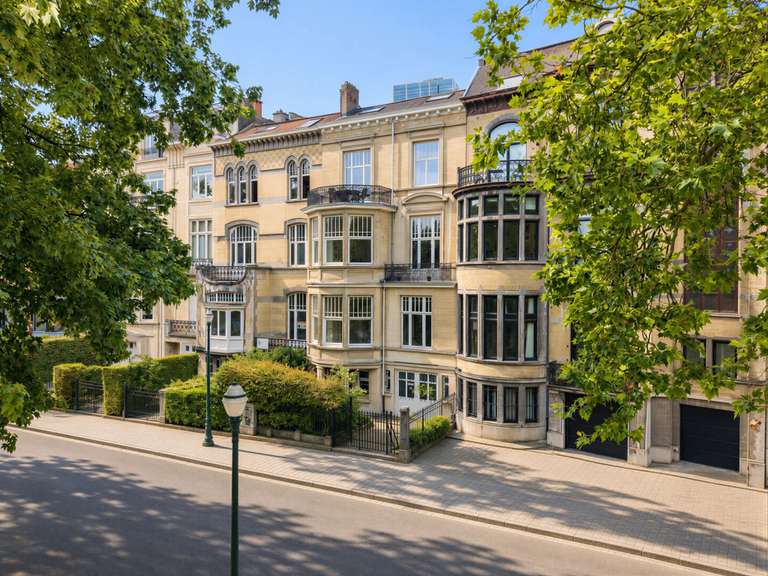 Maison Ixelles - 6 chambres - 430m²
