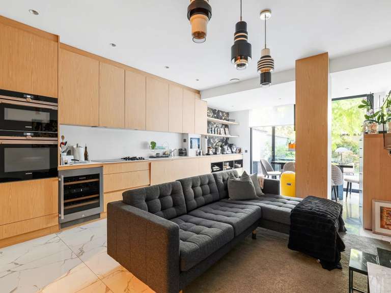 Maison Ixelles - 6 chambres - 606m²