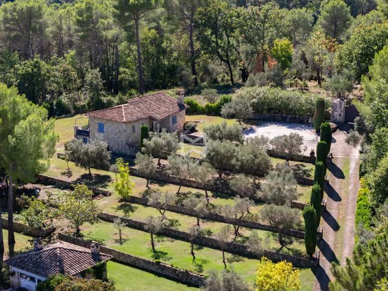 Maison Le Rouret - 4 chambres - 344m²