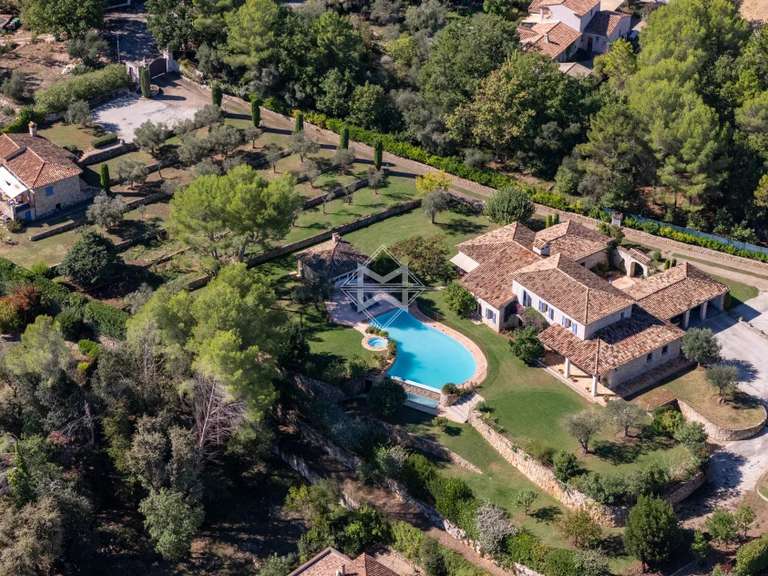 Maison Le Rouret - 4 chambres - 344m²