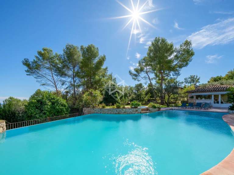 Maison Le Rouret - 4 chambres - 344m²