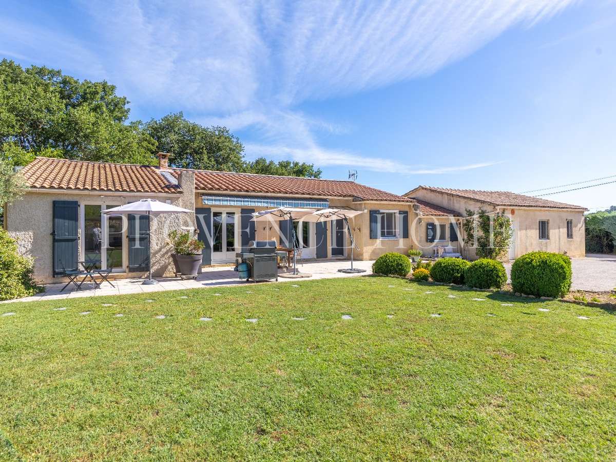 House Oppède