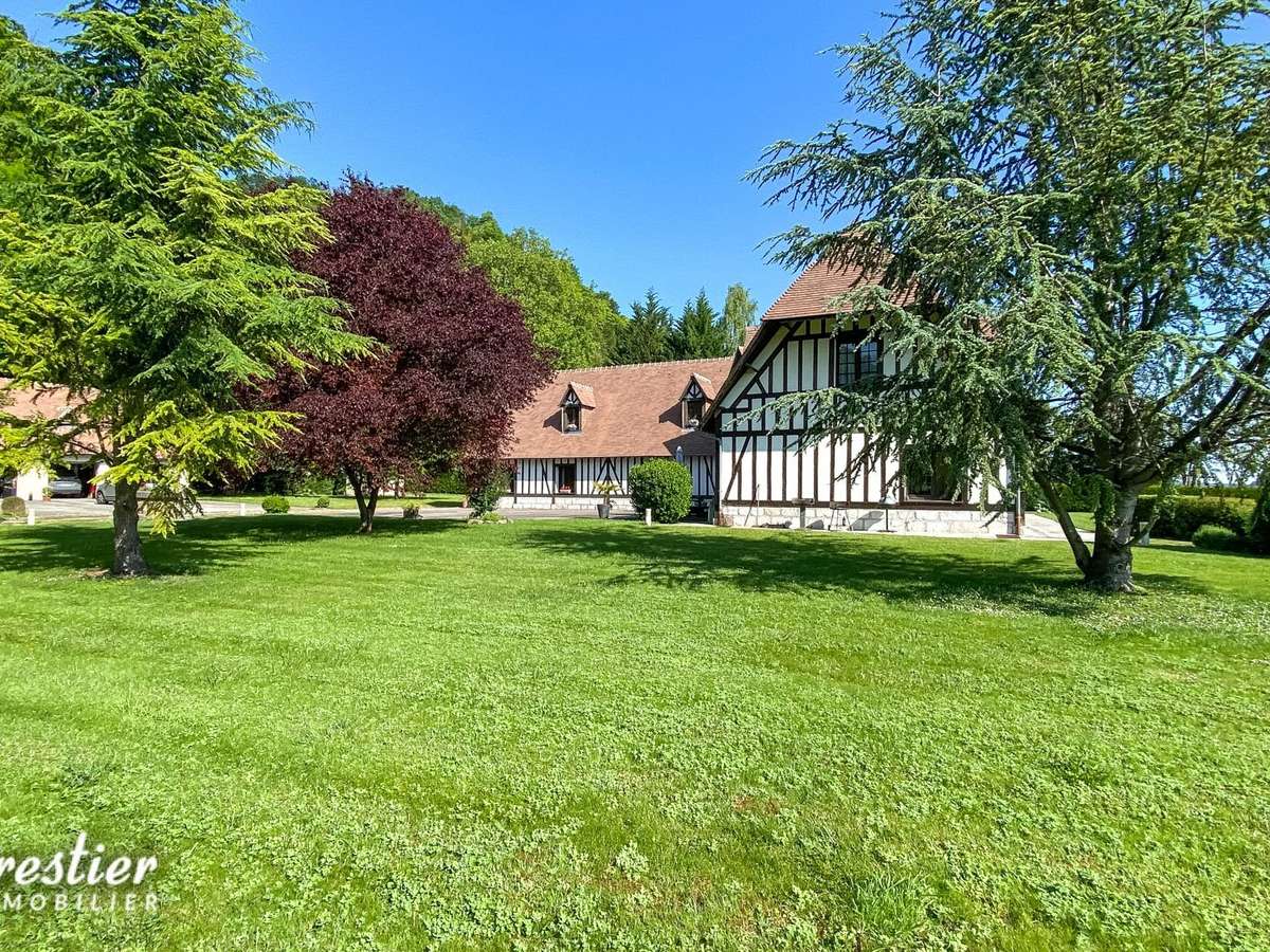 Property La Bouille