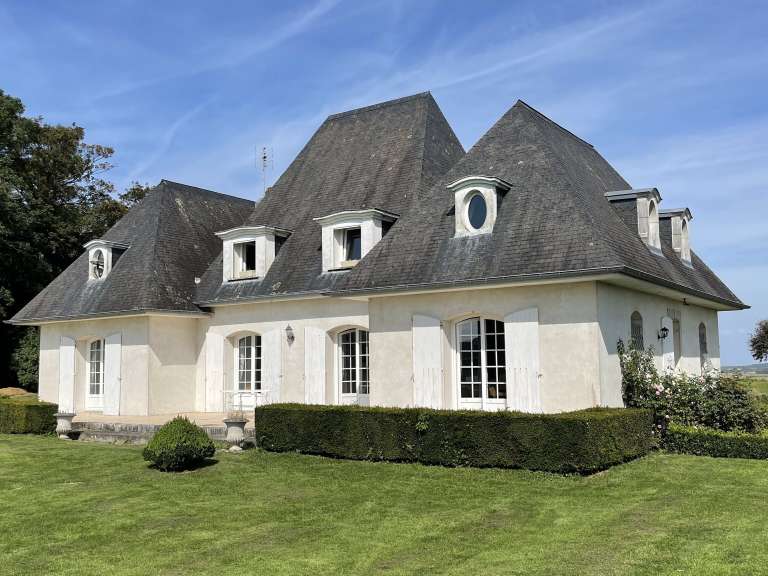 Propriété Biville-sur-Mer - 6 chambres - 248m²