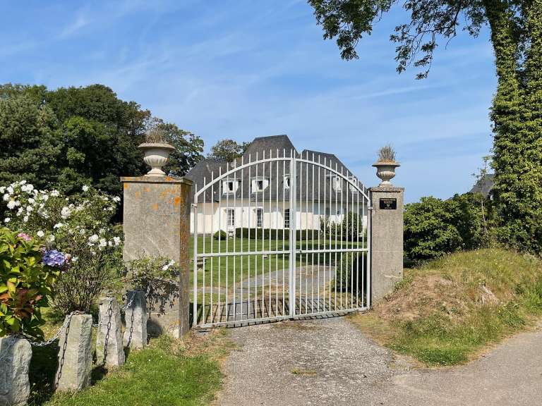 Propriété Biville-sur-Mer - 6 chambres - 248m²